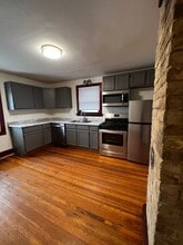 329 N Sherman Ave in Madison, WI - Building Photo - Building Photo