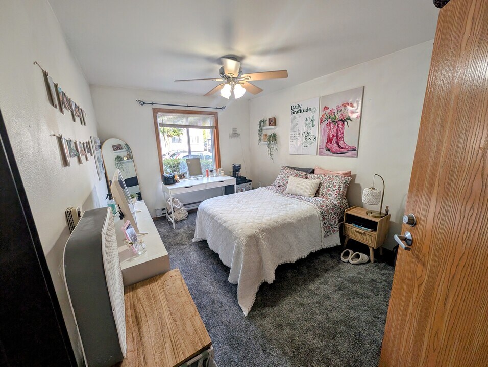 924 7th St S, Unit 924 in La crosse, WI - Foto de edificio