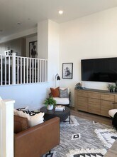 10482 San Diego Mission Rd in San Diego, CA - Building Photo - Building Photo