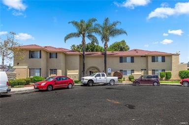 1819 W Houston Ave, Unit #8 in Fullerton, CA - Foto de edificio - Building Photo