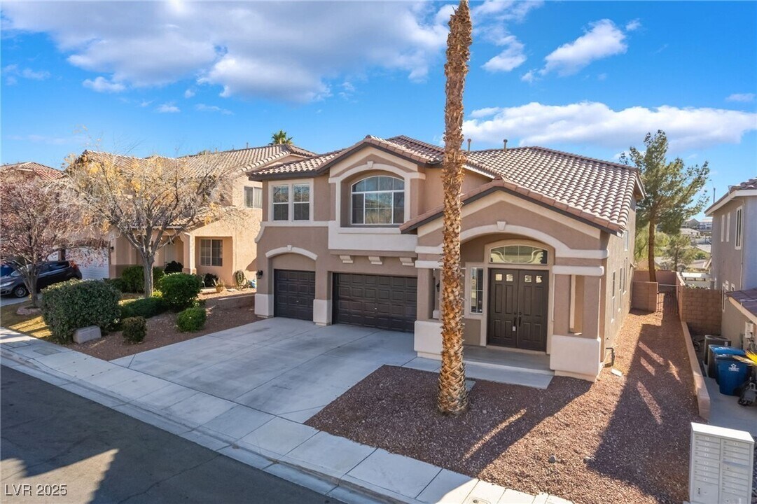 2743 Carolina Blue Ave in Henderson, NV - Foto de edificio
