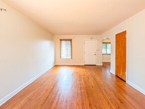 631 Balmoral Ave in Westchester, IL - Building Photo - Building Photo