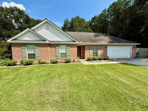 10 Ryan Dr in Richmond Hill, GA - Building Photo - Building Photo