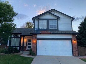 10047 Deer Creek St in Highlands Ranch, CO - Building Photo