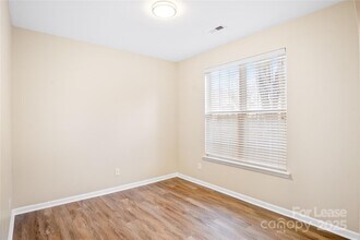 8360 Chaceview Ct in Charlotte, NC - Building Photo - Building Photo