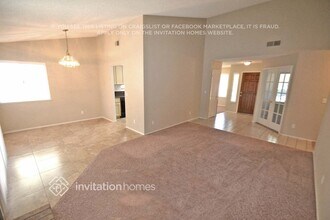 7171 Predial Way in Sacramento, CA - Building Photo - Building Photo