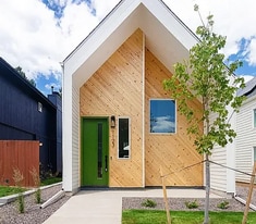 1111 S Dahlia St in Denver, CO - Building Photo