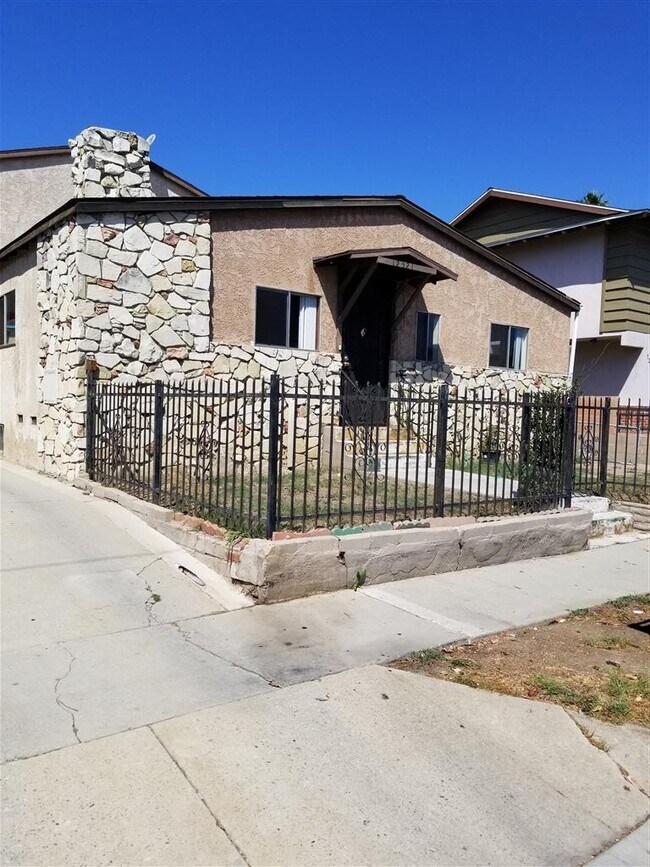 12523 Cranbrook Ave Rentals in Hawthorne, CA