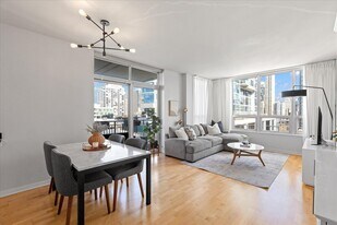 330 W Grand Ave, Unit 1206 in Chicago, IL - Building Photo