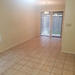 5401 N 15th St in McAllen, TX - Foto de edificio - Building Photo