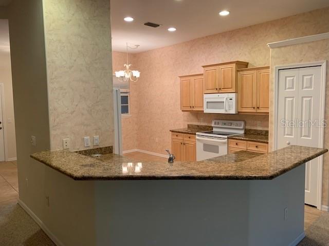 3625 Square W Ln in Sarasota, FL - Building Photo - Building Photo