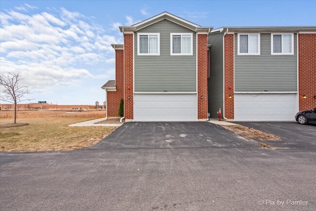 property at 940 Gillespie Ln