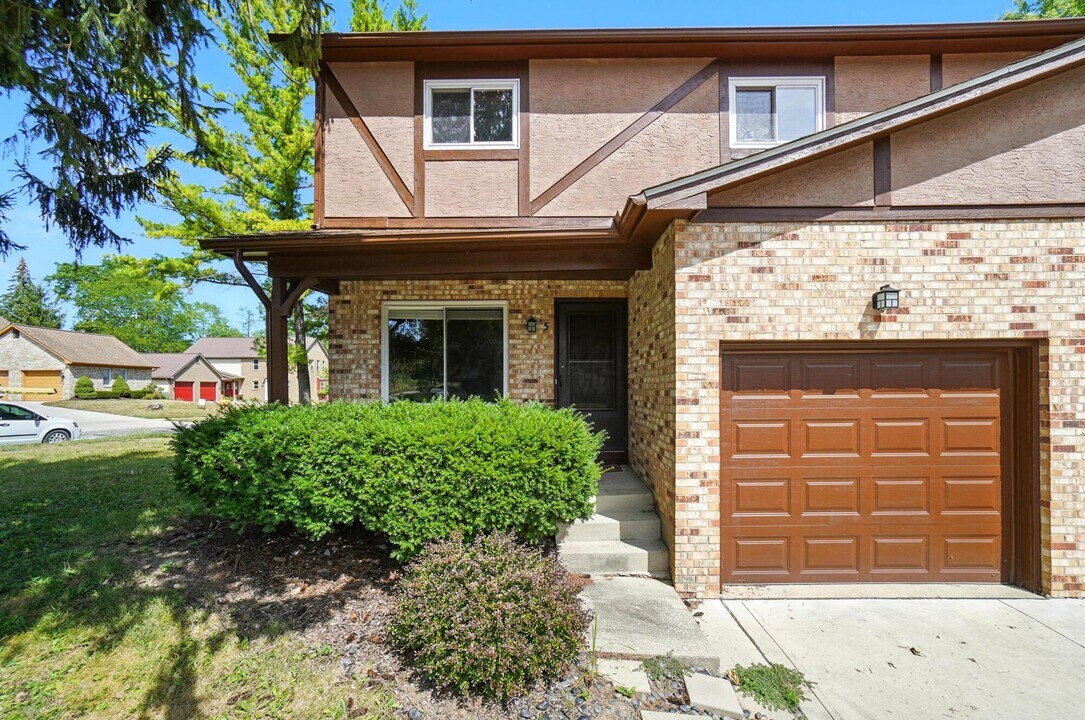5 Keene Dr in Westerville, OH - Building Photo