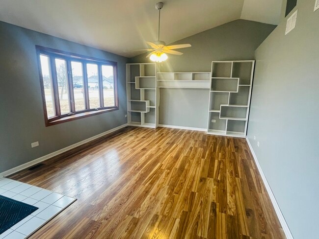 6906 Townsend Blvd in Plainfield, IL - Building Photo - Building Photo