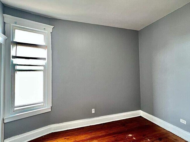 9710 S Ave L in Chicago, IL - Building Photo - Building Photo