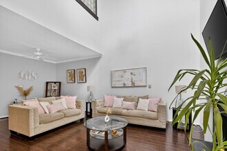 1532 Prairie Grove Dr in Houston, TX - Building Photo - Building Photo