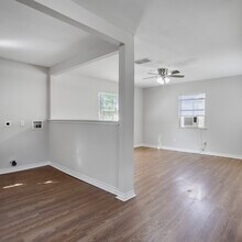 2015 Glenfield Ave in Dallas, TX - Building Photo - Building Photo