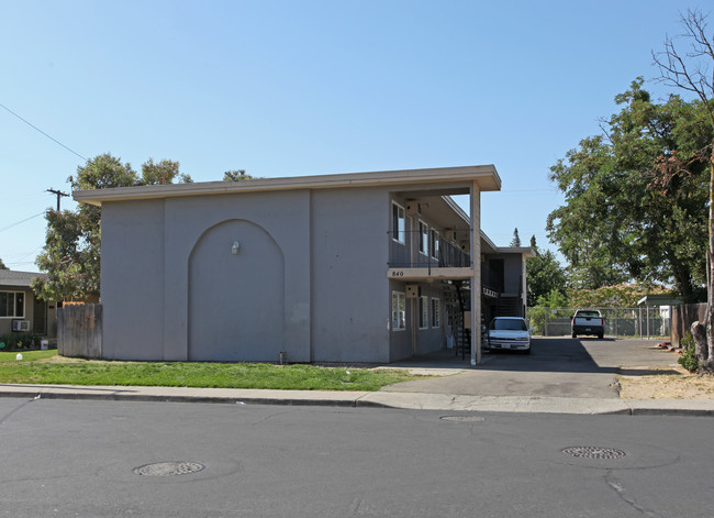 840 Nevada St in Manteca, CA - Building Photo - Building Photo