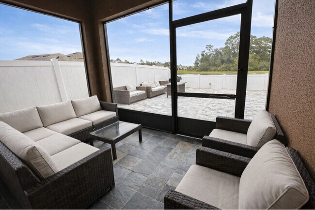 417 Tanglewood Dr in Davenport, FL - Foto de edificio - Building Photo