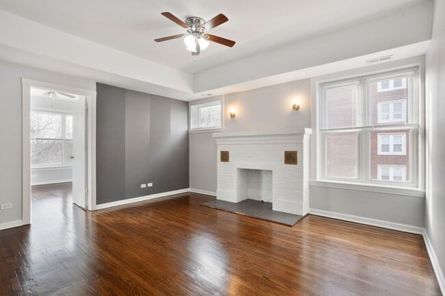 1460 W Fargo Ave, Unit 310 in Chicago, IL - Building Photo - Building Photo