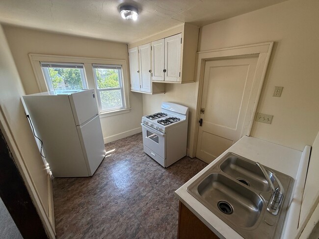 property at 1817-1819-1819 N 36th St