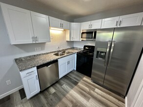 903 Boggs Pl in Colorado Springs, CO - Building Photo - Interior Photo