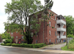 841-869 Millwood Rd Apartments