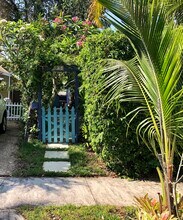 824 35th St in West Palm Beach, FL - Building Photo - Building Photo