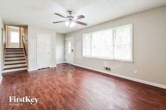 5674 Sandhurst Dr in Forest Park, GA - Building Photo - Building Photo