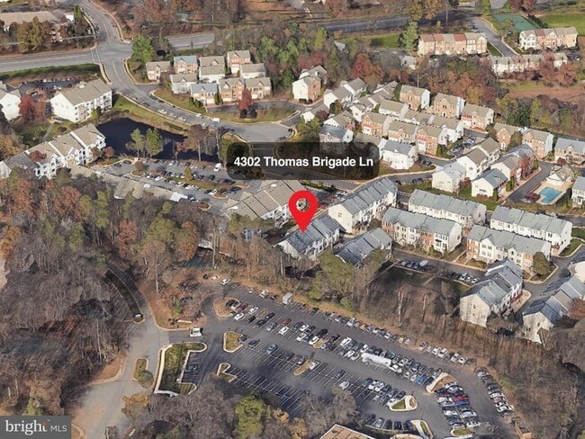 4302 Thomas Brigade Ln in Fairfax, VA - Building Photo - Building Photo