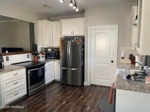 1005 Don Ave in Denham Springs, LA - Building Photo - Building Photo