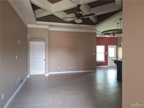 2212 N Ruby St in Edinburg, TX - Building Photo - Building Photo