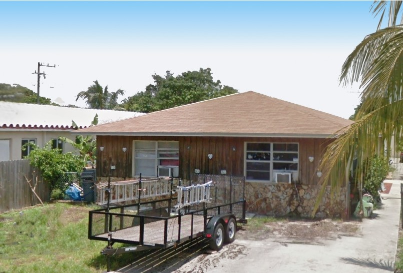 55 W 13th St in Hialeah, FL - Building Photo