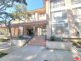 6199 Canterbury Dr in Culver City, CA - Building Photo