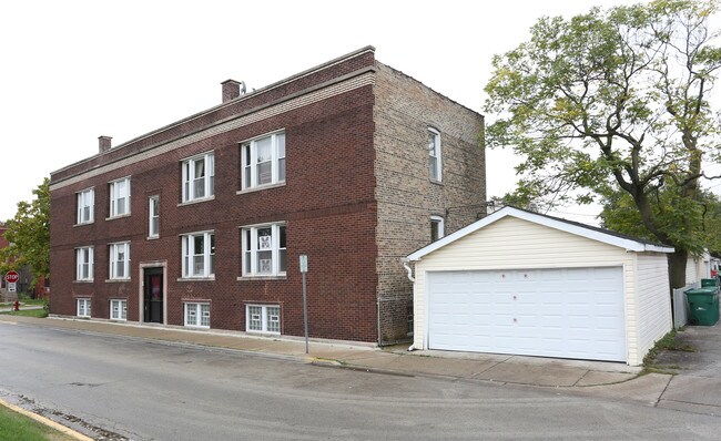 1900 Harvey Ave in Berwyn, IL - Building Photo - Building Photo