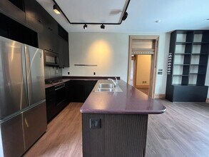 200 W North Ave in Pittsburgh, PA - Building Photo - Building Photo