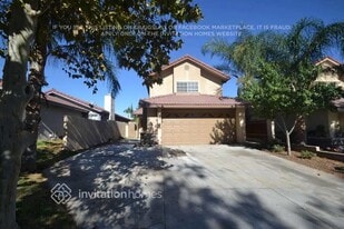 6172 Lakaren Ln in Riverside, CA - Building Photo