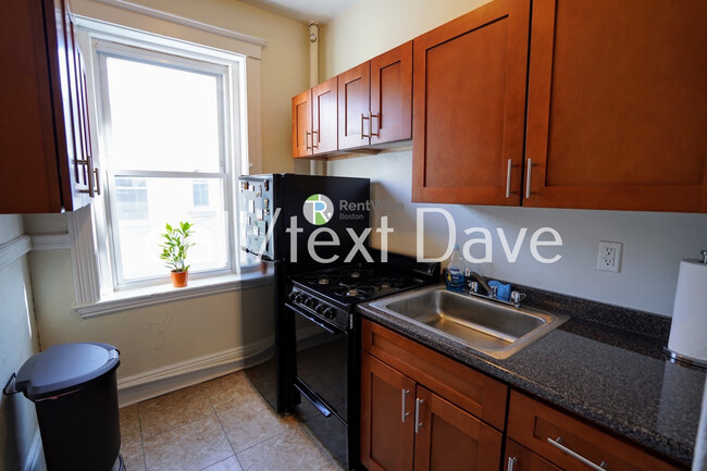 9 Egremont Rd, Unit 10