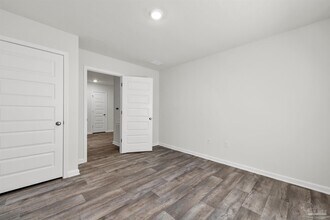 5557 Galahad Trl in Milton, FL - Building Photo - Building Photo