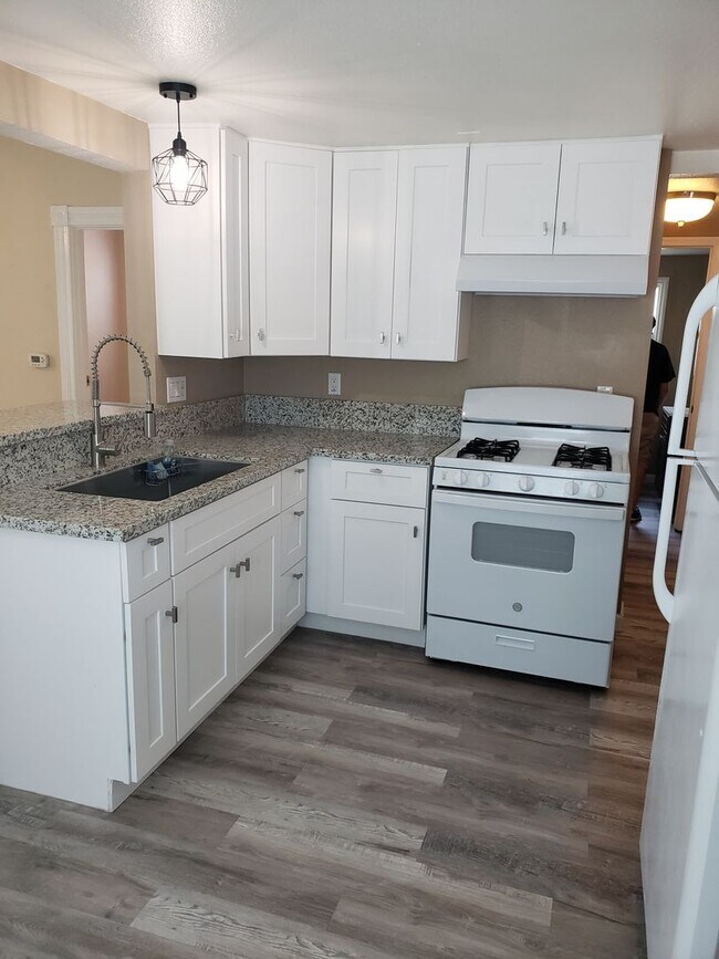 810 E Colton Ave-Unit -1 in Redlands, CA - Building Photo - Building Photo
