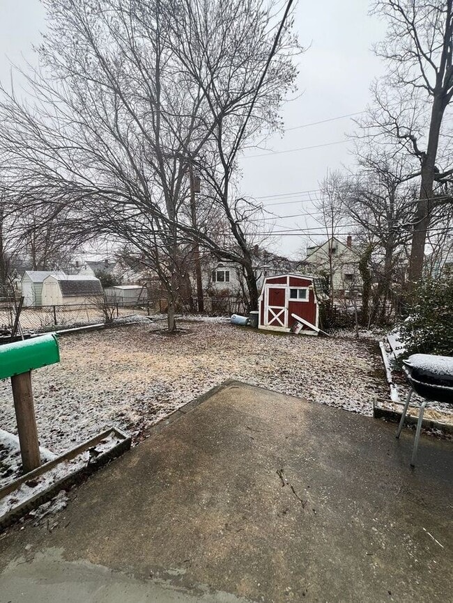 2500 Linwood Rd in Parkville, MD - Building Photo - Building Photo