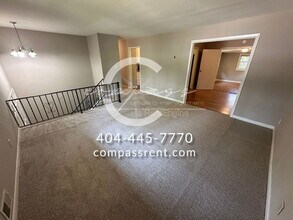 4008 Emerald N Dr in Decatur, GA - Building Photo - Building Photo