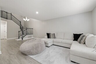 3074 Renard Ln in St. Charles, IL - Building Photo - Building Photo