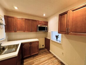 8130 Sunrise Lakes Blvd in Sunrise, FL - Building Photo - Building Photo