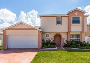 3231 Ensenada Way in Miramar, FL - Building Photo
