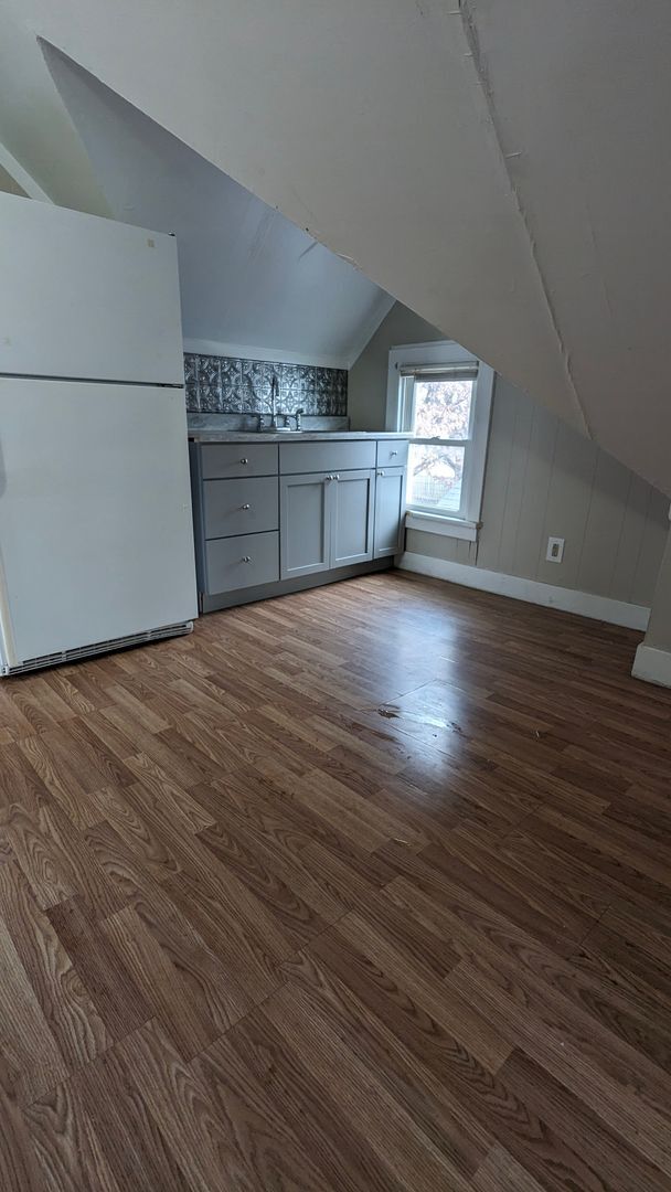 property at 535 18th Ave