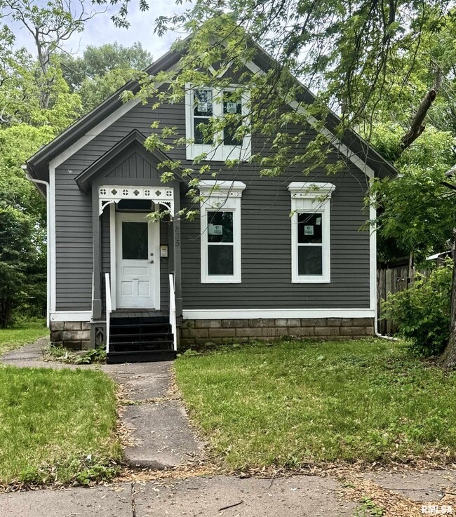 property at 835 19th St