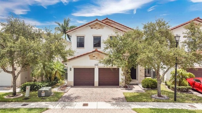 property at 10574 NW 70th Ln
