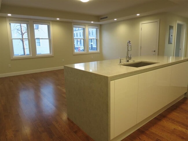 property at 906 E 2nd St