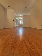 5210 Manhassett Dr in Arlington, TX - Building Photo - Building Photo